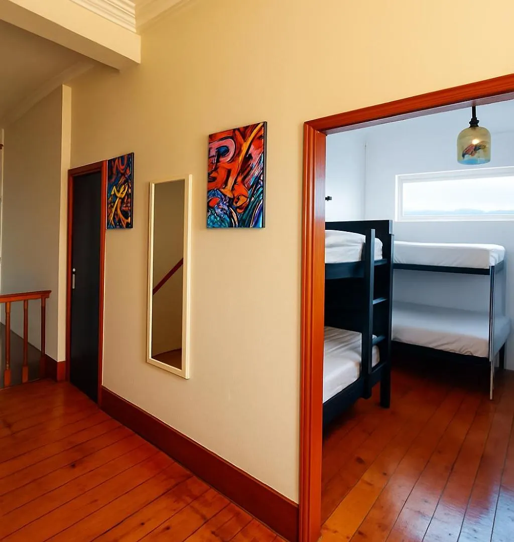 Green Elephant Backpackers Cape Town Hostel
