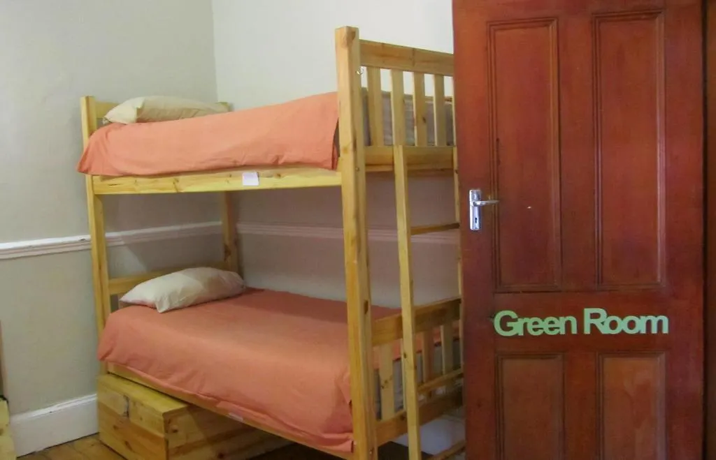 Green Elephant Backpackers Cape Town Hostel
